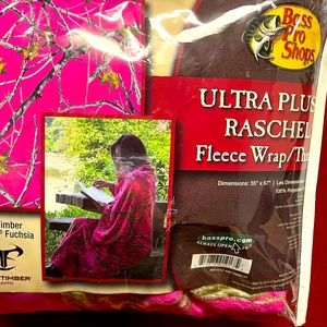 Pink Camo fleece throw